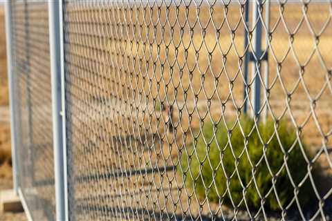 Why Steel Buildings Prefer Chain Link Fence In Oklahoma City
