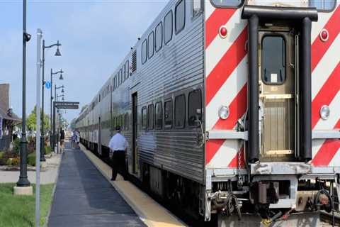 Exploring the Transportation Options in Crystal Lake, Illinois