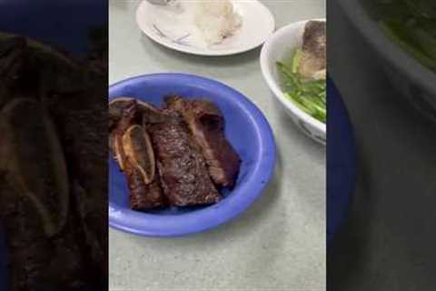 Helena’s Hawaiian food. A must visit when visiting Oahu #food